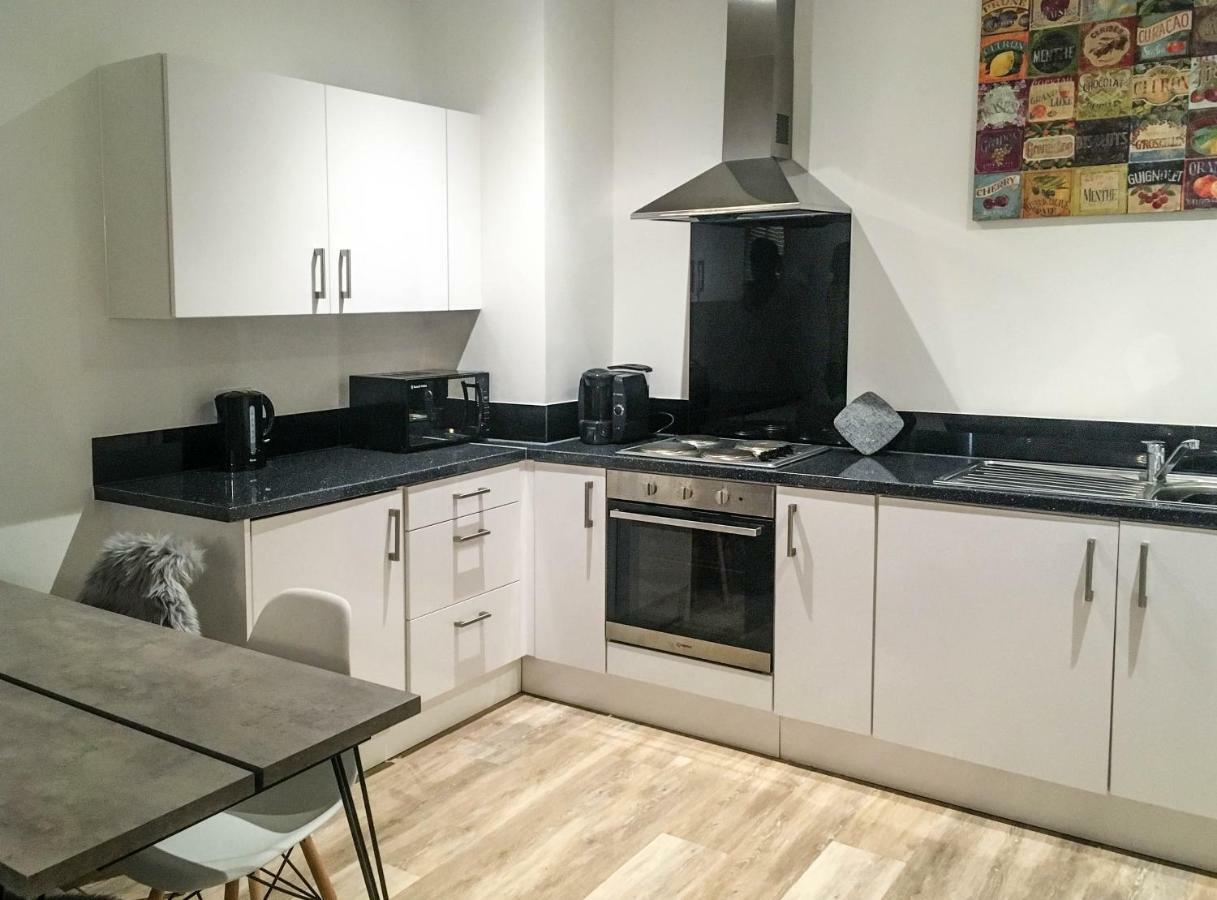 Luxury 1 Bed Apartment In City Centre With Parking チェスター エクステリア 写真