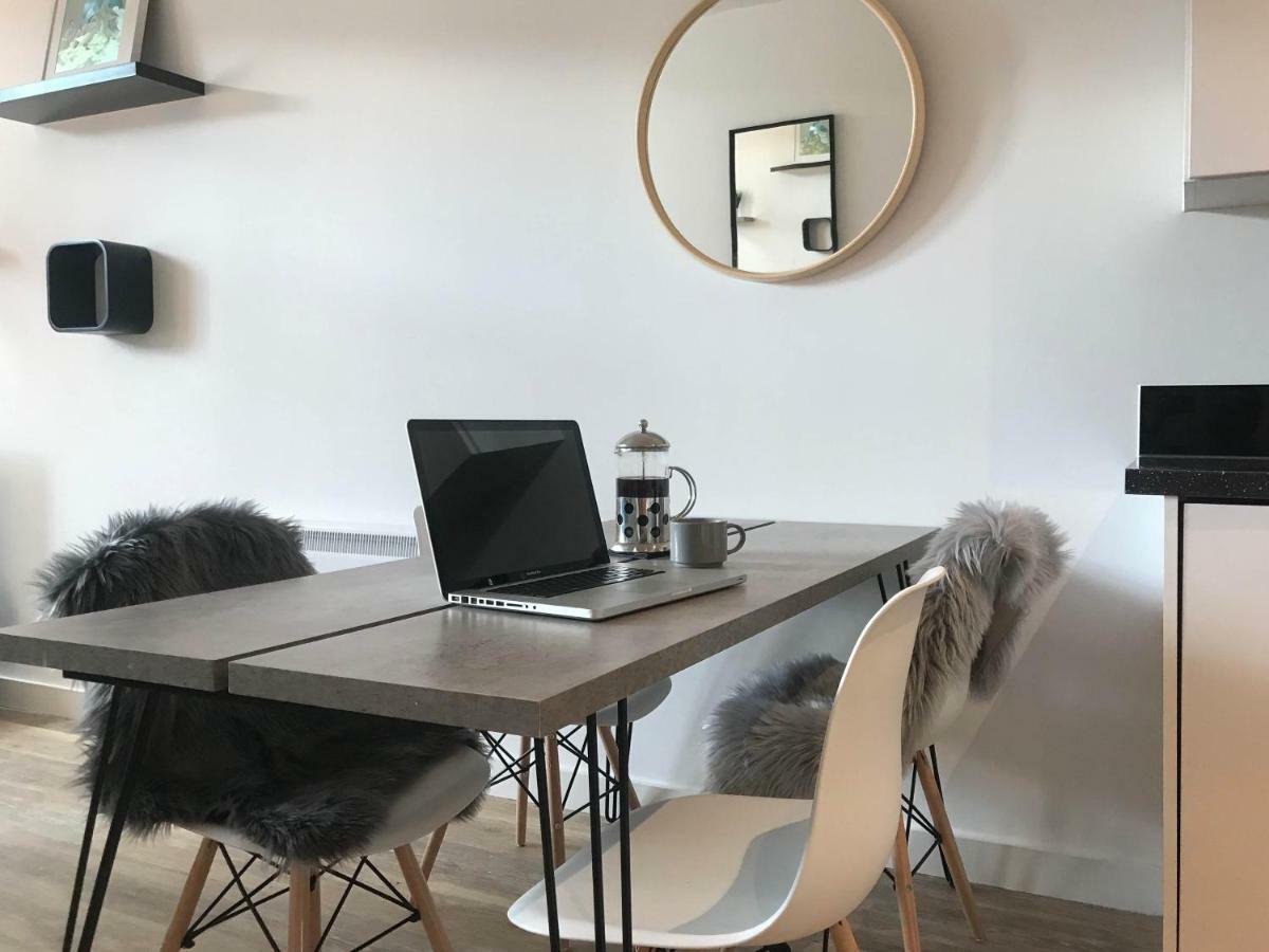 Luxury 1 Bed Apartment In City Centre With Parking チェスター エクステリア 写真