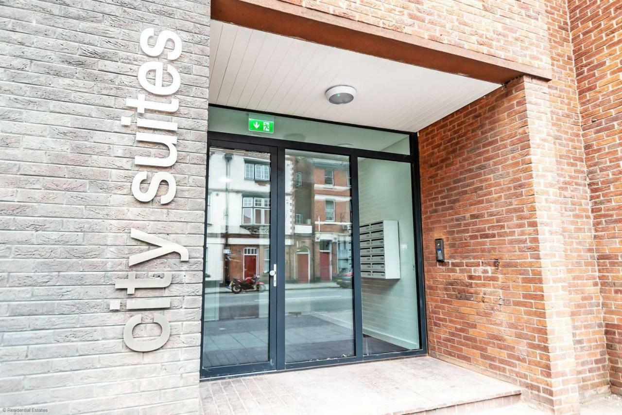 Luxury 1 Bed Apartment In City Centre With Parking チェスター エクステリア 写真